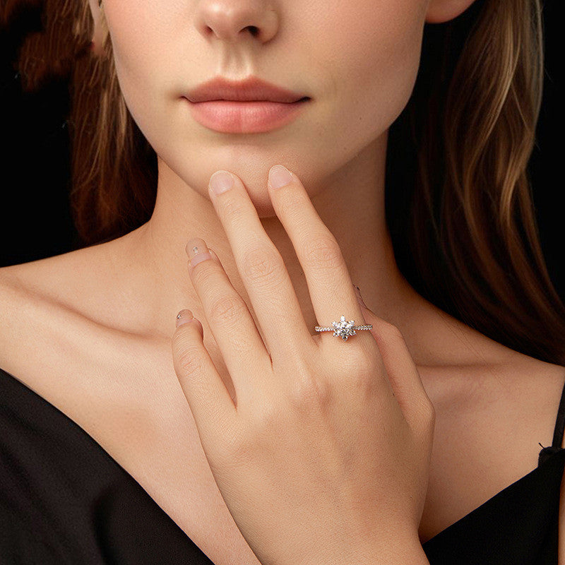 Silver Ziyun Original Shining Six Claw Moissanite Ring