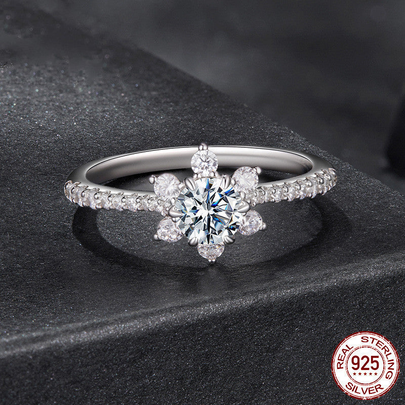 Silver Ziyun Original Shining Six Claw Moissanite Ring