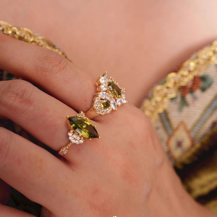 French Shining Olive Green Zircon Ring Female Court Retro