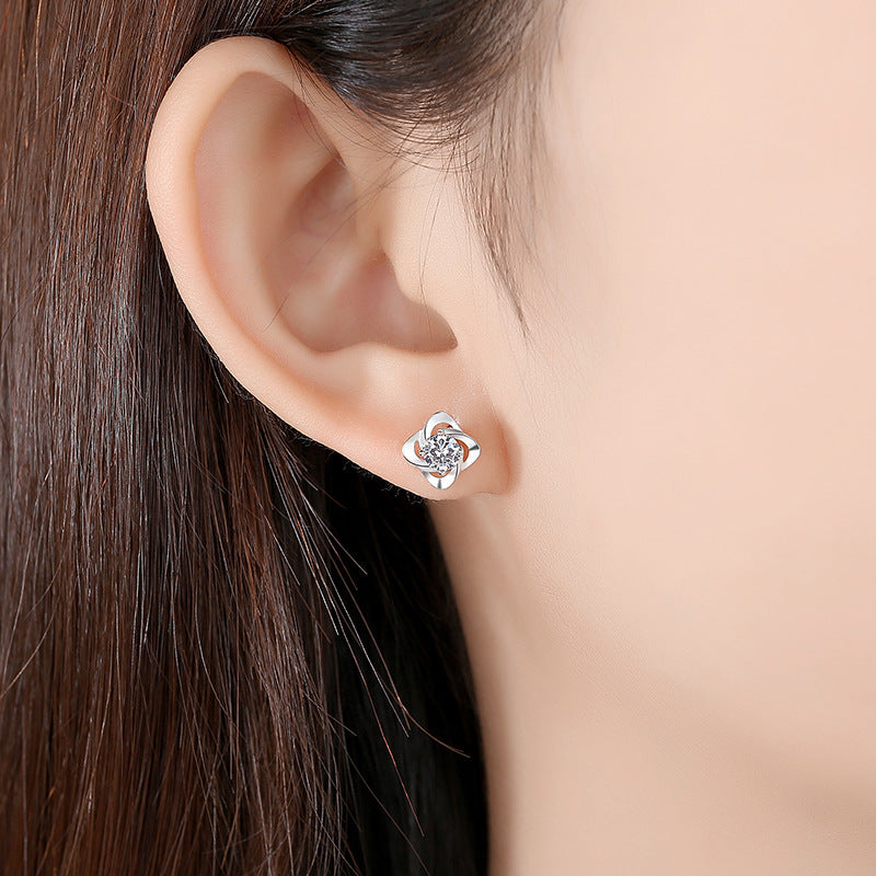 Female Creative S999 Pure Silver Four Leaf Clover Ear Stud