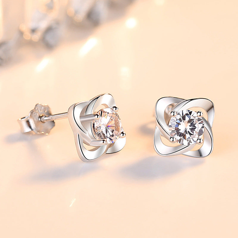 Female Creative S999 Pure Silver Four Leaf Clover Ear Stud