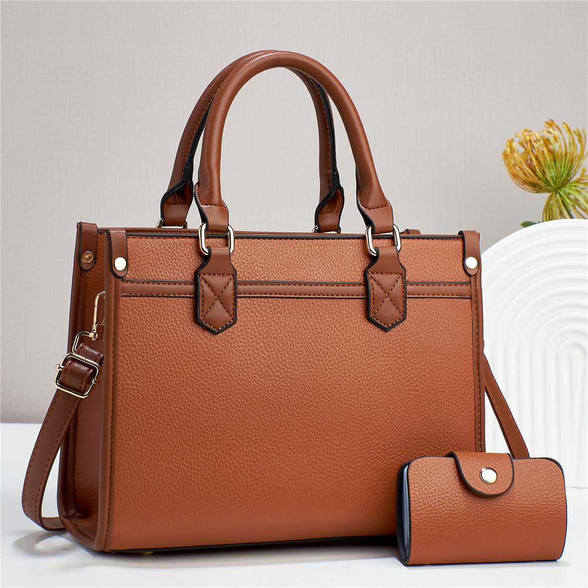 Best Temperamental Mother Women’s Bag 2026 – Elegant Fashion Trend Handbag