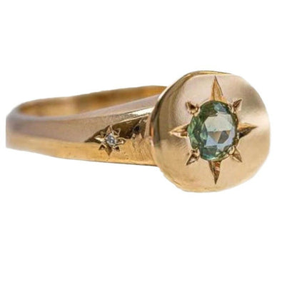 Golden Oval Asterism Zircon Simple Temperament Ring
