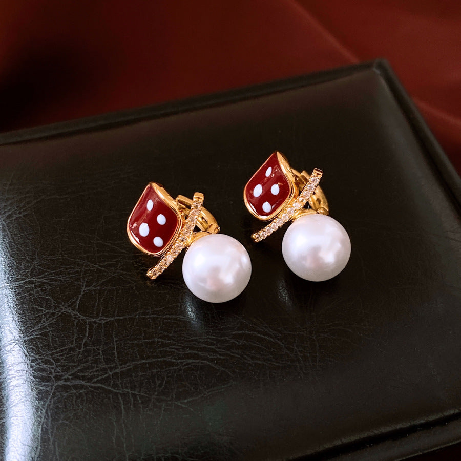 Fashion Exquisite Square Pearl Ear Clip Earrings