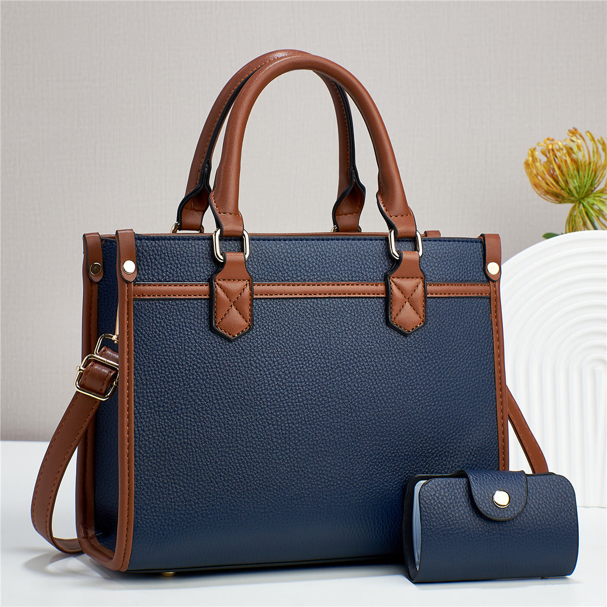 Best Temperamental Mother Women’s Bag 2026 – Elegant Fashion Trend Handbag