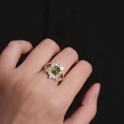French Shining Olive Green Zircon Ring Female Court Retro