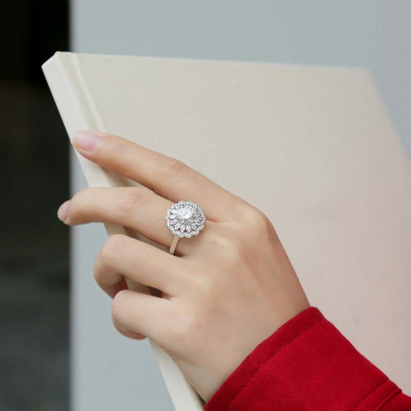 Women's Simple And Versatile S925 Silver Moissanite Ring Flowers