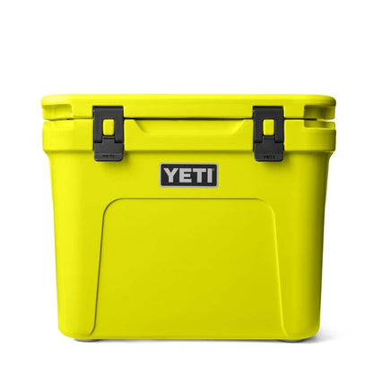 YETI Roadie 32 Wheeled Cooler Portable Ice Chest