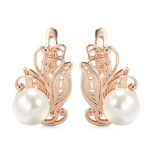 Personalized Creative Butterfly Inlaid Pearl Ear Clip