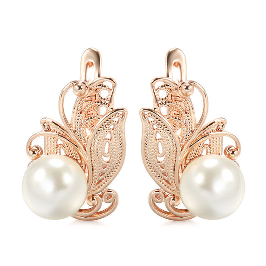 Personalized Creative Butterfly Inlaid Pearl Ear Clip