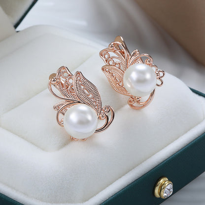 Personalized Creative Butterfly Inlaid Pearl Ear Clip