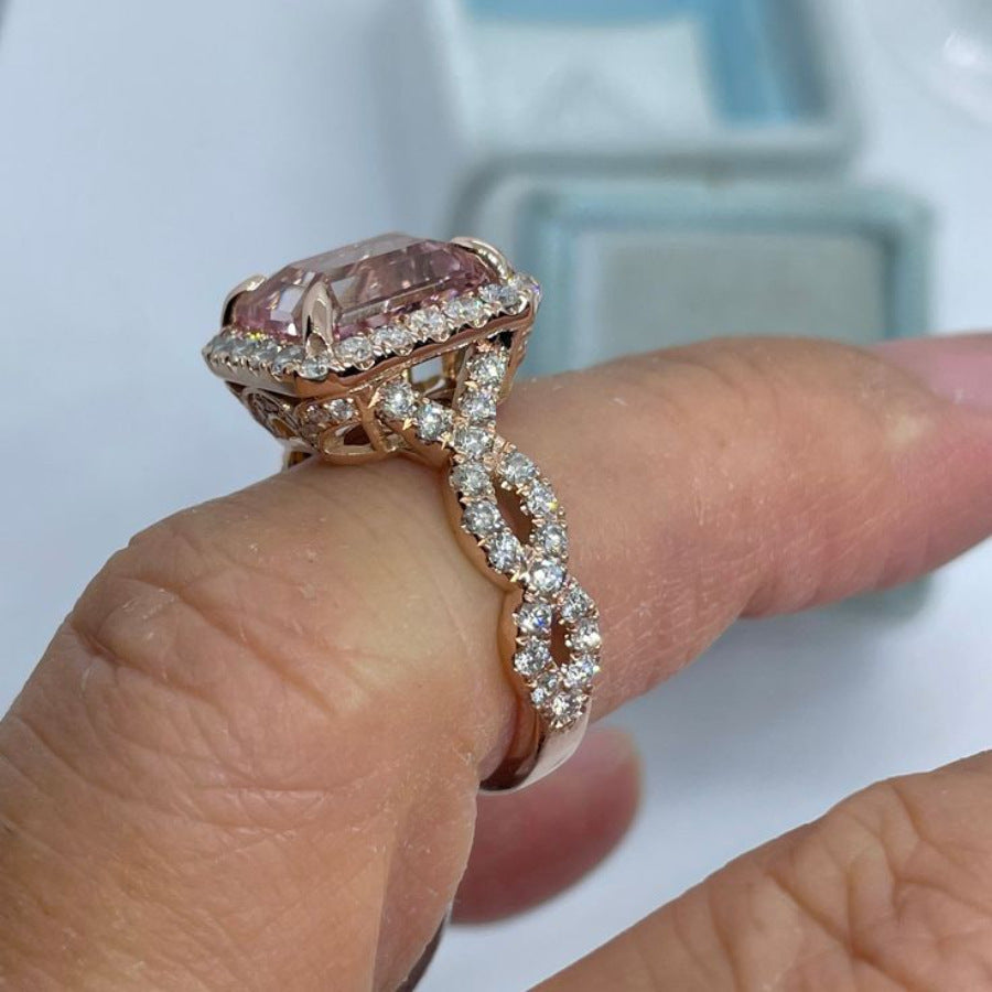 Women's Versatile Fashionable And Luxurious Alloy Ring