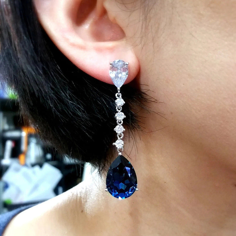 European And American Style Light Luxury Strip Water Drop Earrings Women
