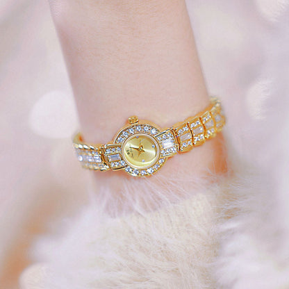 Women's Luxury Gold Watch Retro Oval Fashion Dress Jewelry
